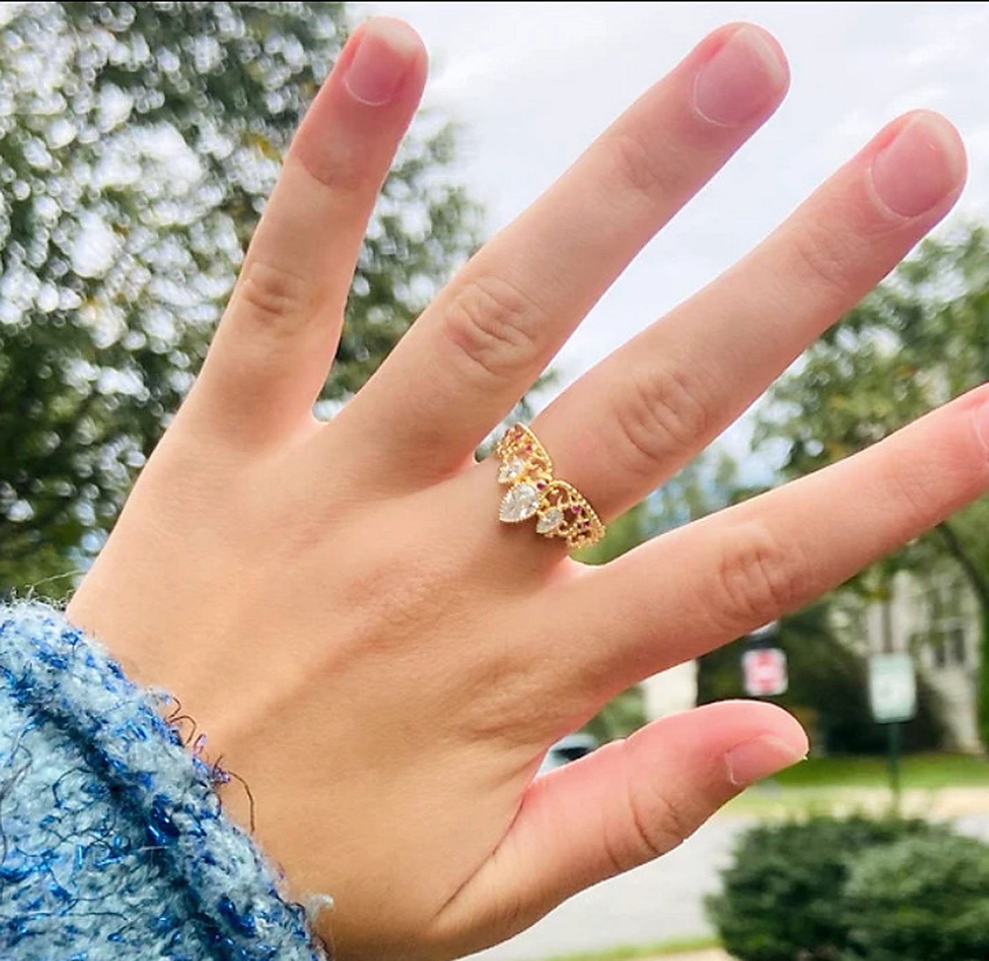 promise-ring-pro-pritelkyni-korunkovy-prsten-nosene